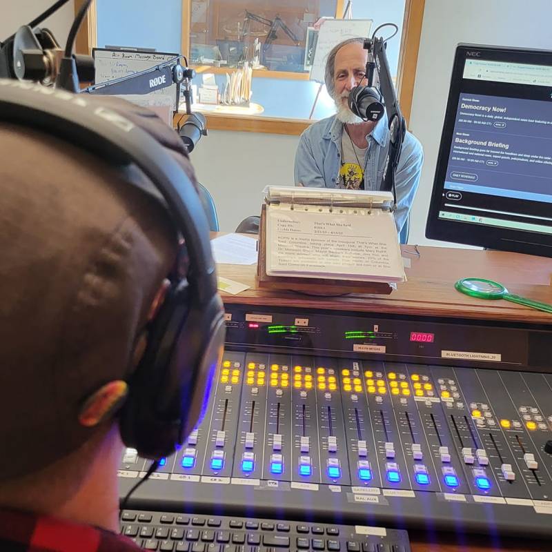 Mo’ Curious: Memories From the Left End of the&nbsp;Dial